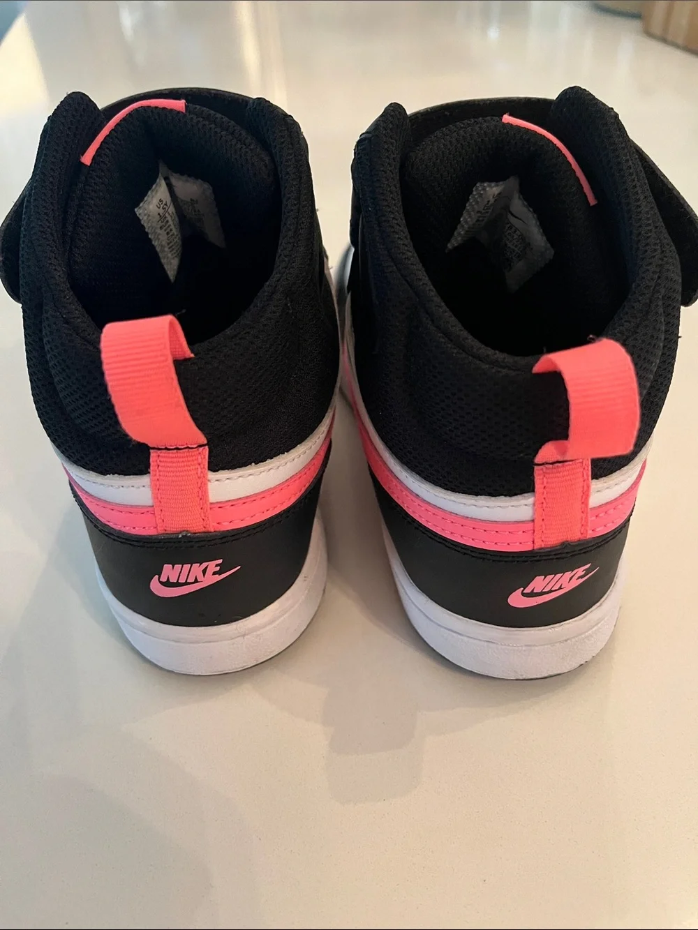 Girls Nike Dunk High Top Sneakers pink/black size 1.5 Youth